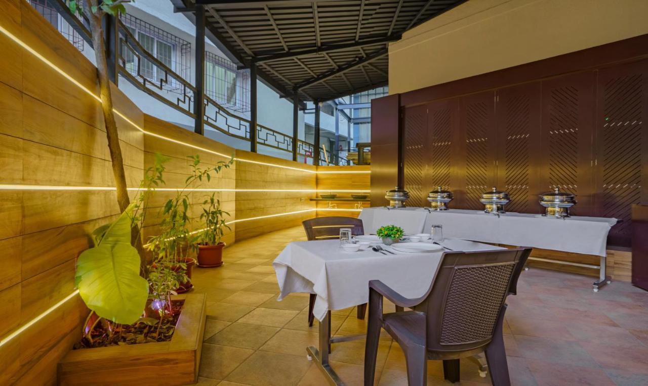 Treebo Premium Savera Inn Mumbai Exterior photo